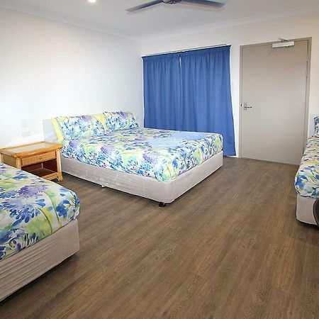 Reef Gardens Motel พรอเซอร์ไพน์ ภายนอก รูปภาพ